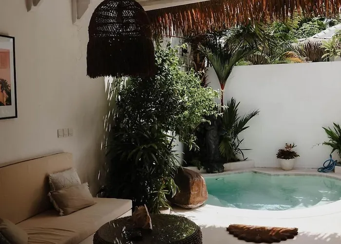 Hotspot Chic Boho Bingin Villa